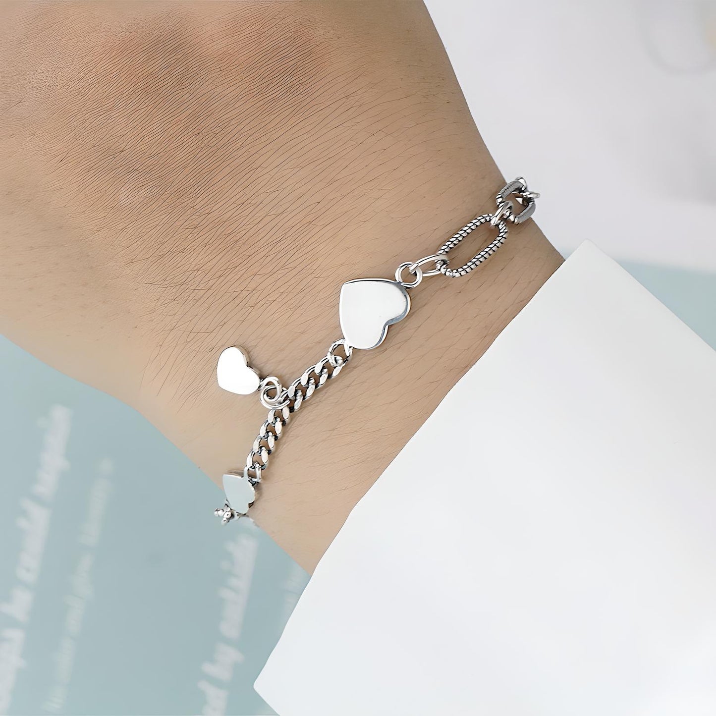 Love Heart Link Chain Bracelet - Mia Ishaaq