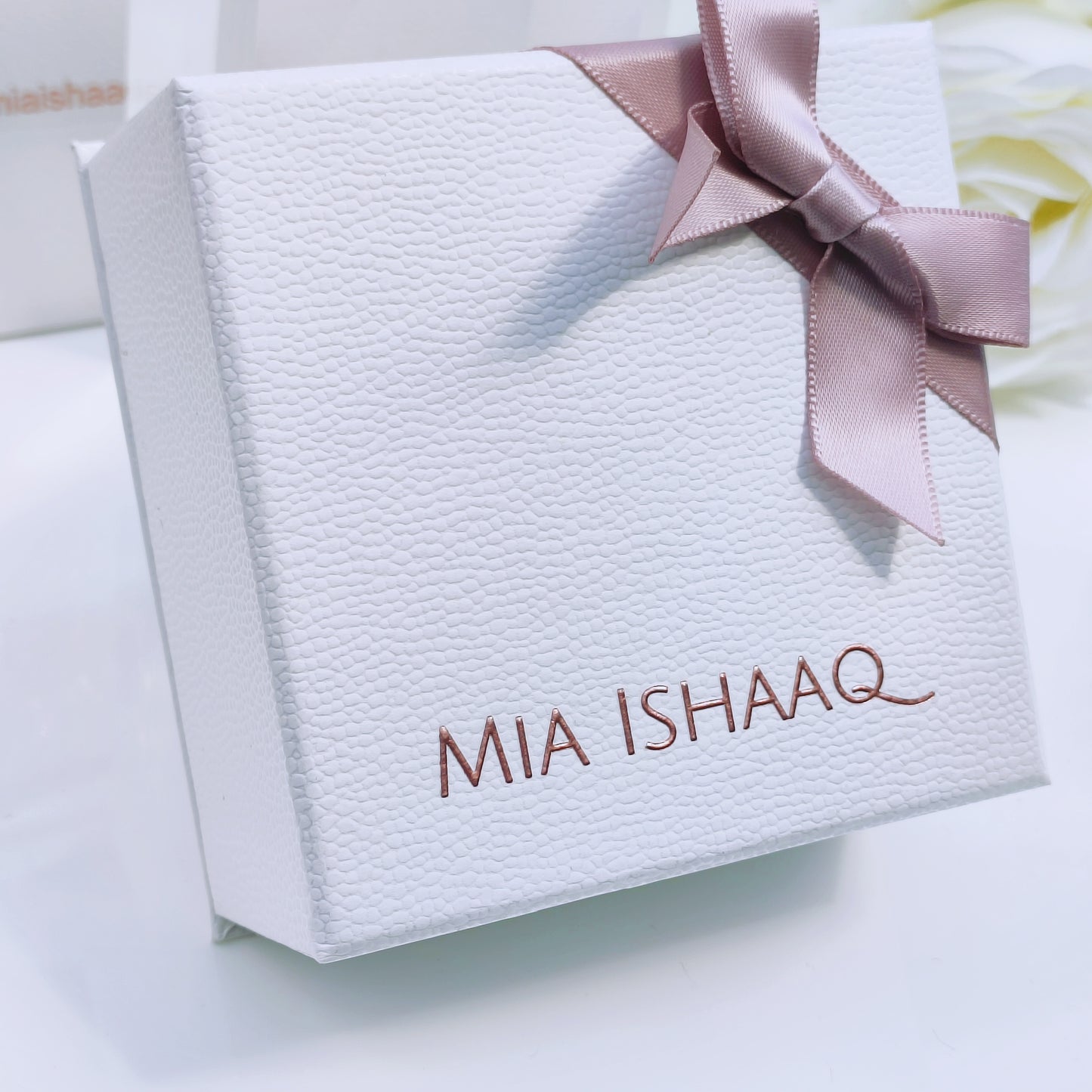 Luxury white textured pink silk ribbon bow gift box - Mia Ishaaq