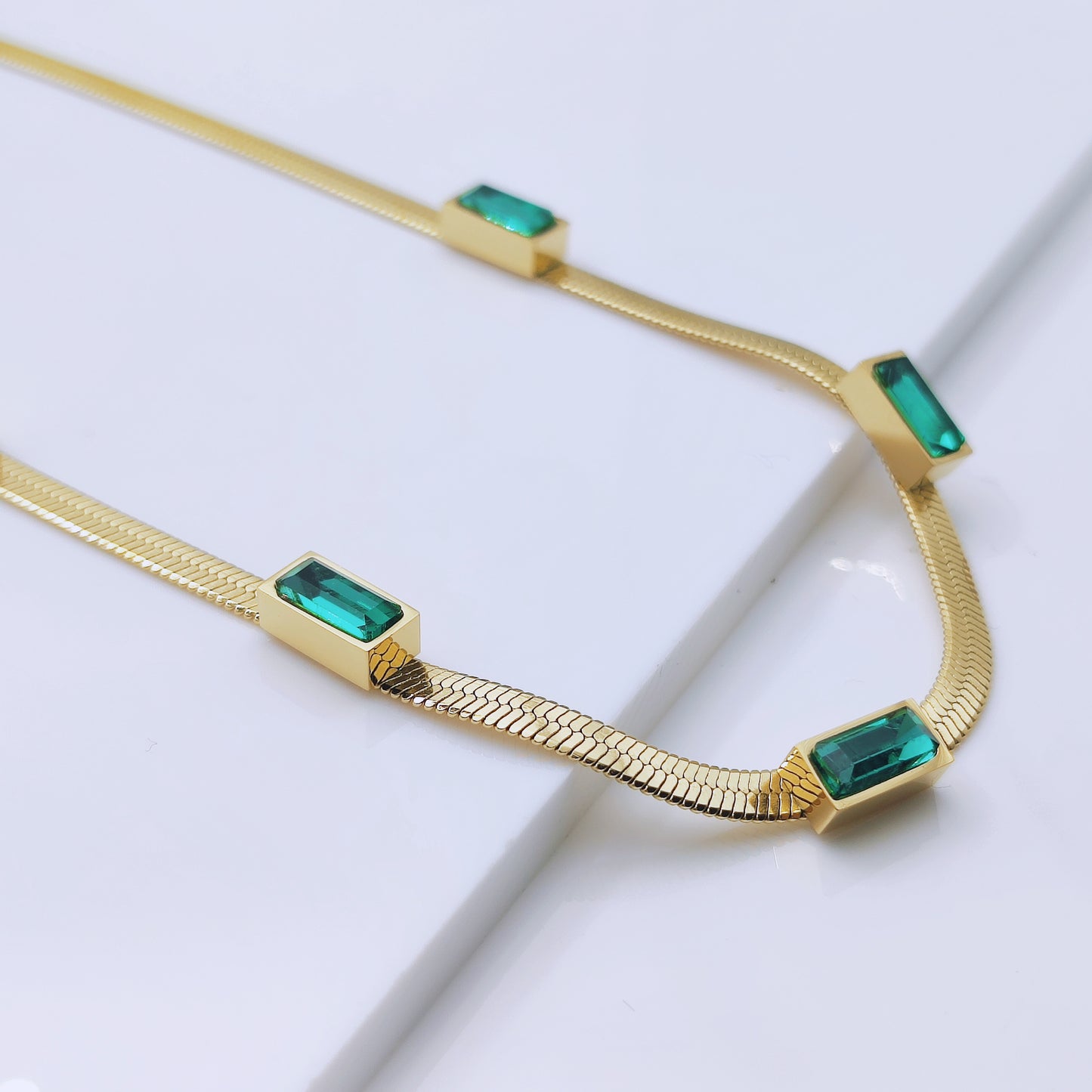 18k gold plated stainless steel vintage green waterproof flat chain necklace - Mia Ishaaq