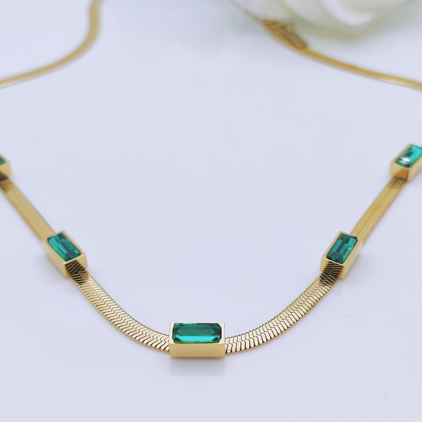 18k gold plated stainless steel vintage green waterproof flat chain necklace - Mia Ishaaq