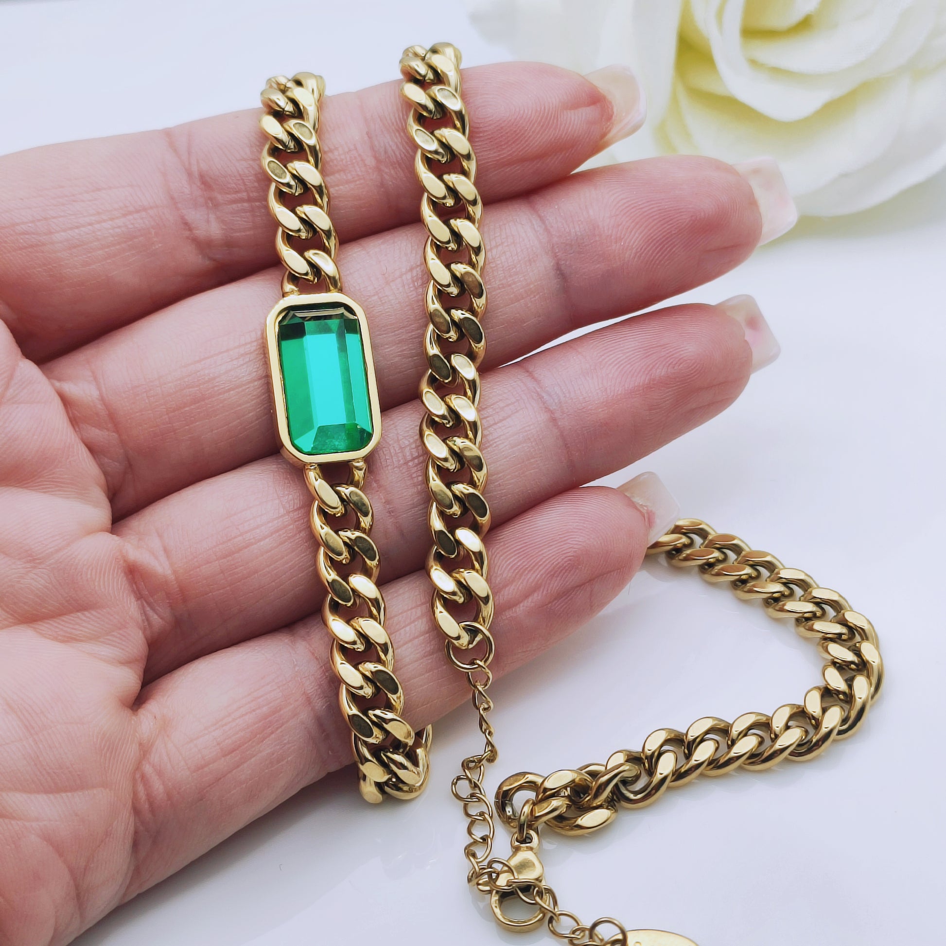 18k gold plated stainless steel vintage green stone choker necklace - Mia Ishaaq