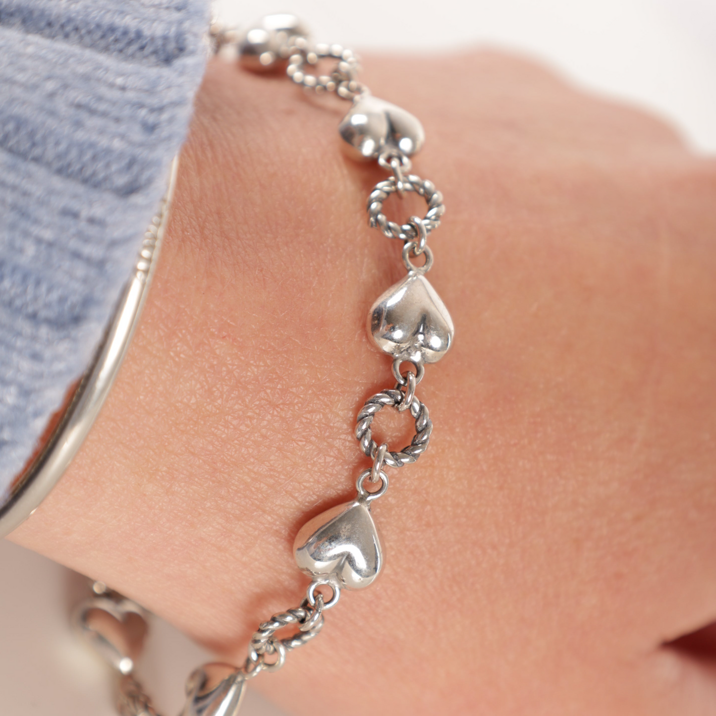 925 Sterling Silver Retro Heart and Link Chain Bracelet for Women and Teens - Mia Ishaaq