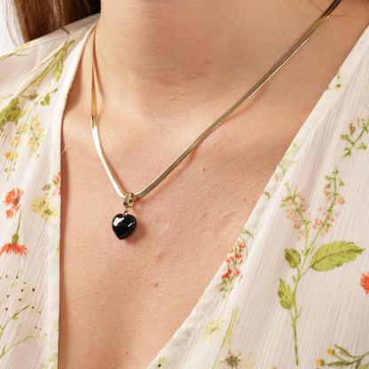 Black Stone Heart Pendant Necklace - Waterproof 18k Gold Plated Stainless Steel Flat Chain - Mia Ishaaq