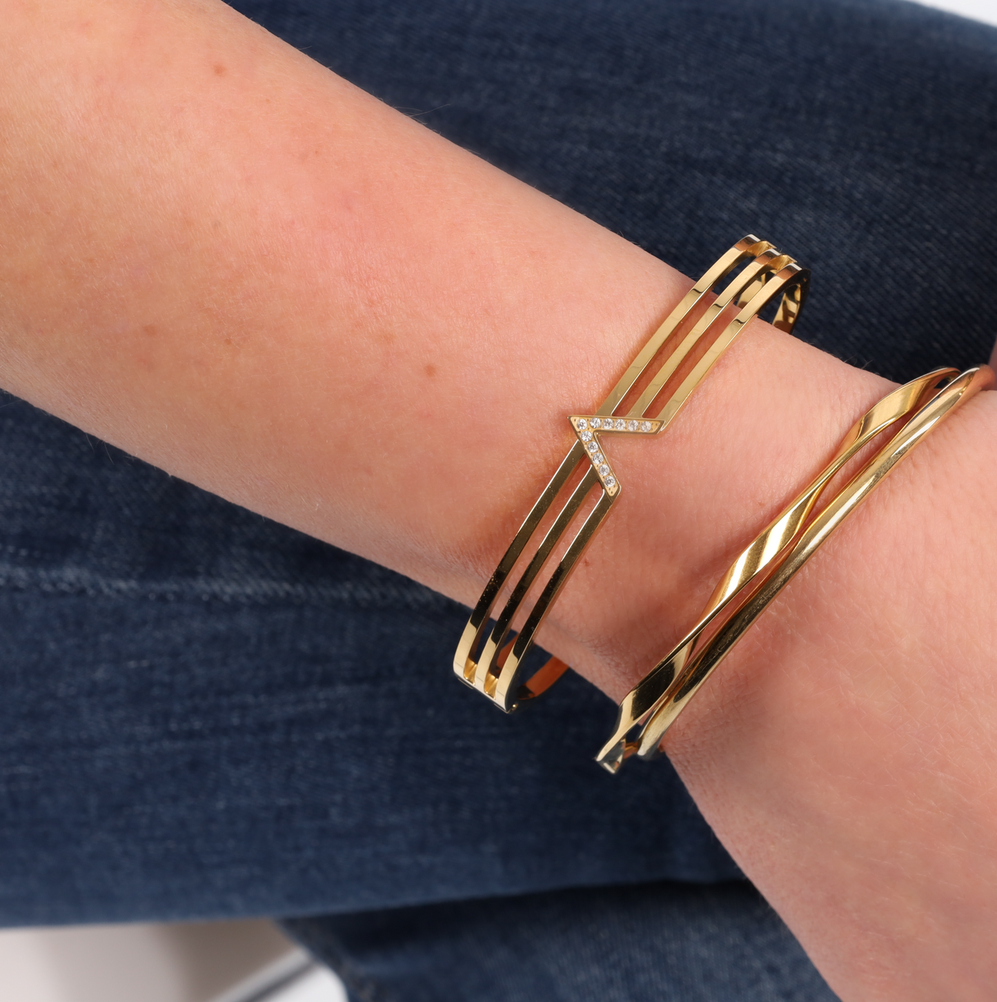 Gold Crystal V Line Harmony Bangle