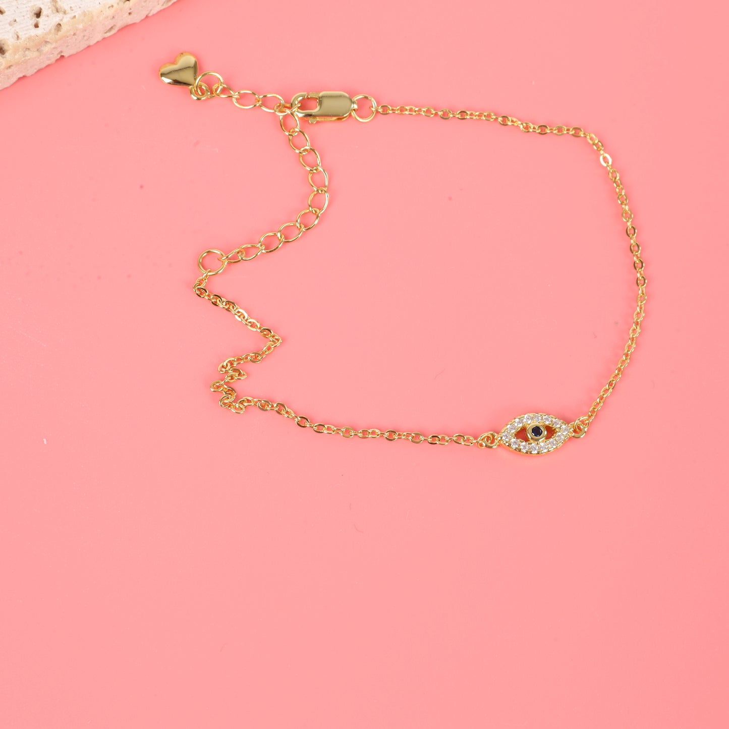 Dainty Evil Eye Elegance Bracelet - Gold