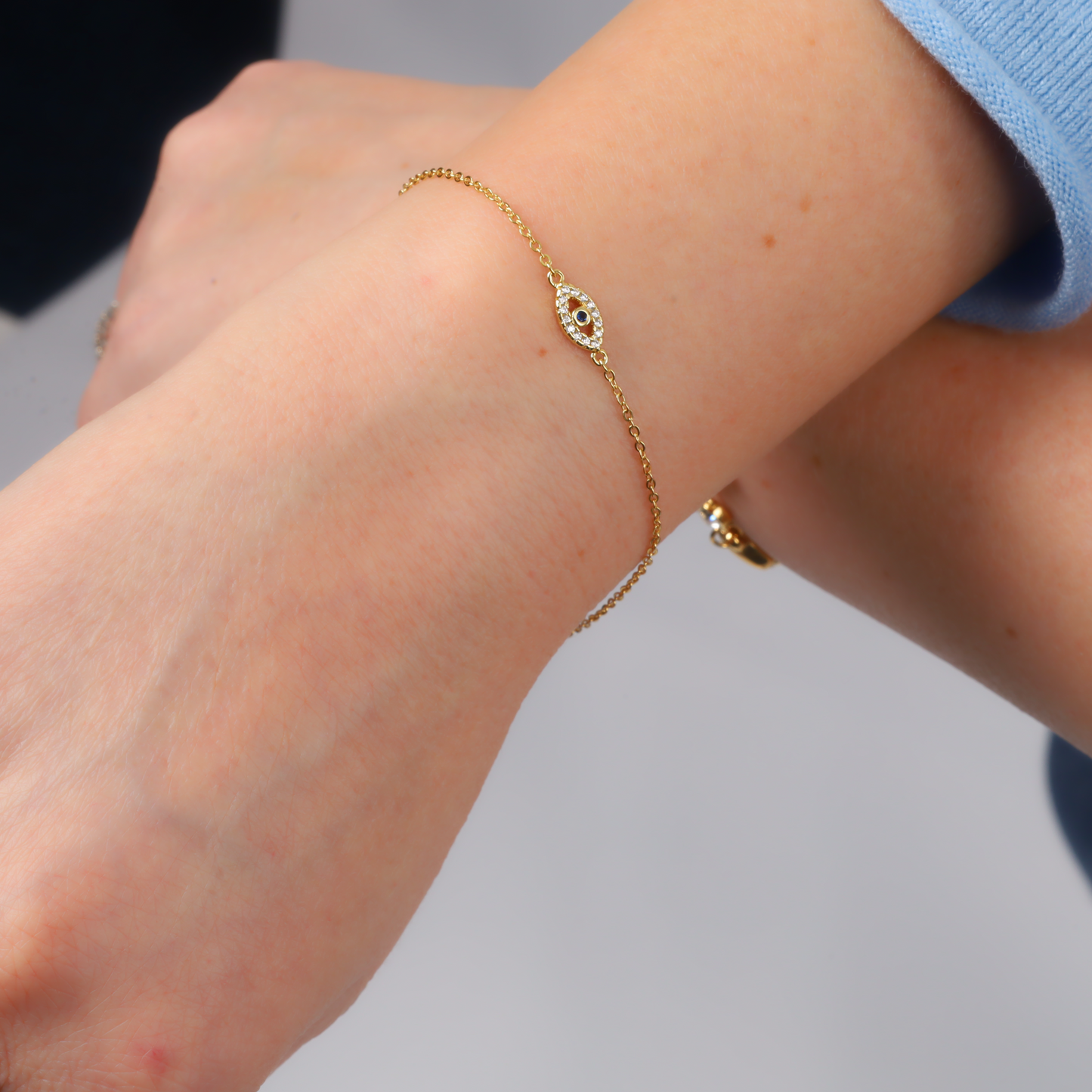 Dainty Evil Eye Elegance Bracelet - Gold