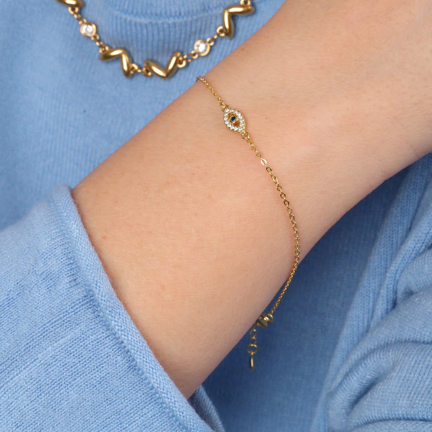 Dainty Evil Eye Elegance Bracelet - Gold