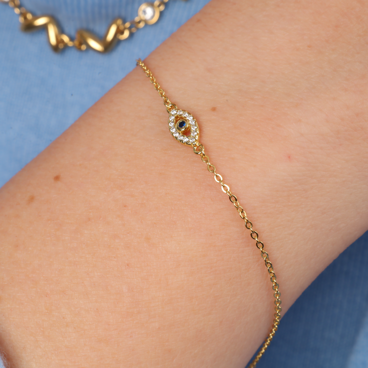 Dainty Evil Eye Elegance Bracelet - Gold