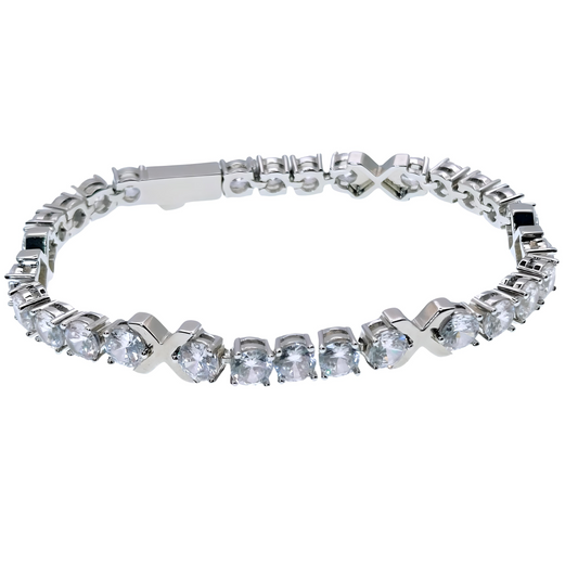 Gemma owen inspired kiss xo crystal necklace in silver - Mia Ishaaq