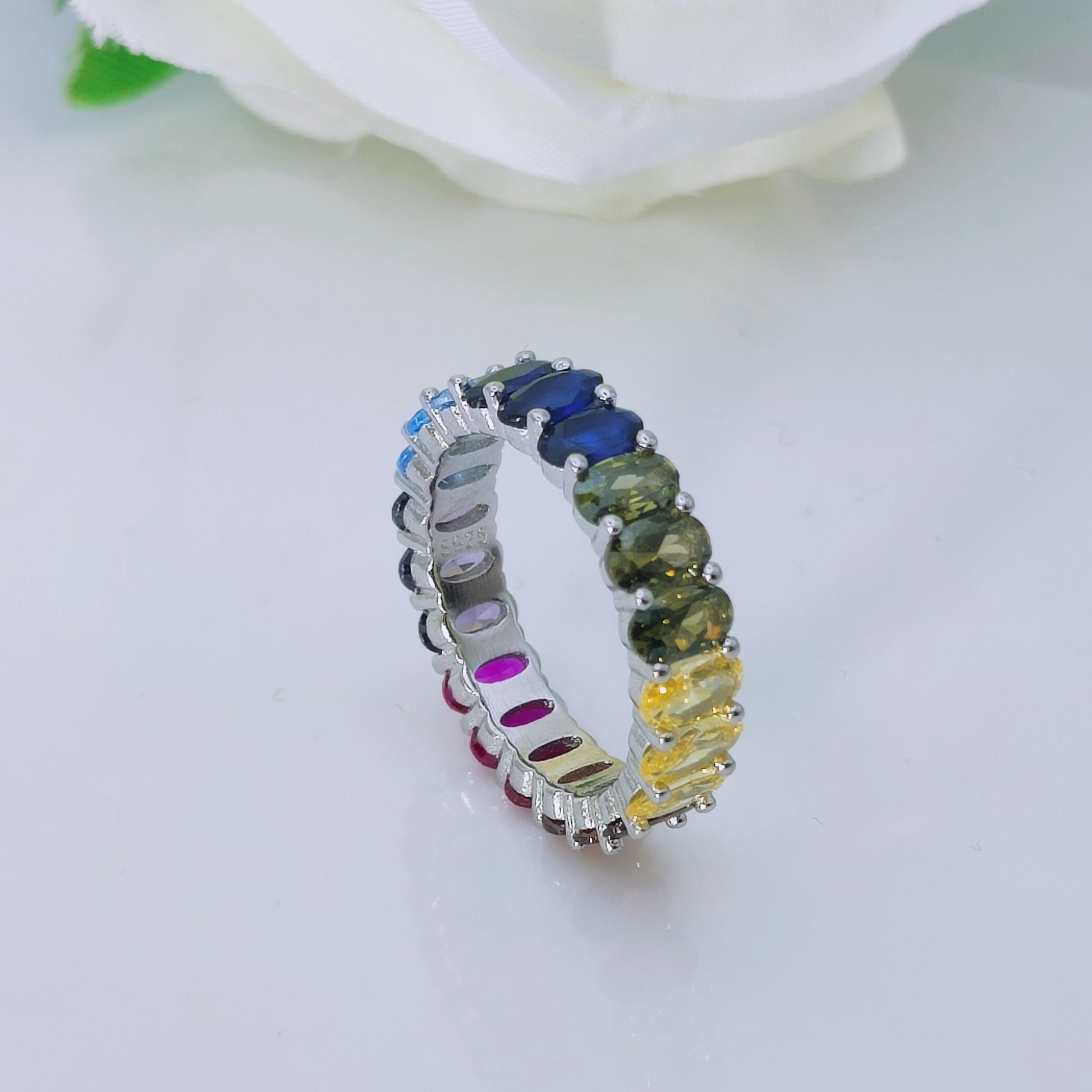 925 sterling silver multicoloured rainbow ring band - Mia Ishaaq