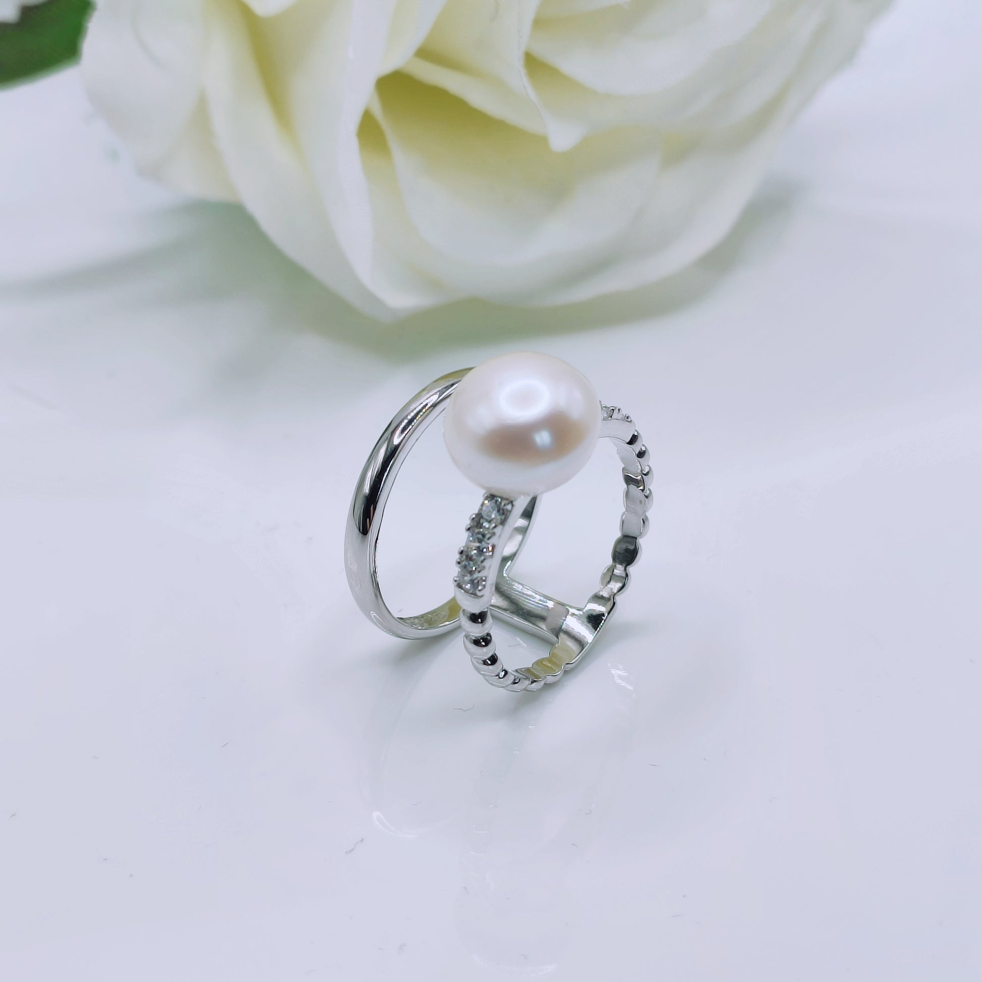 Sterling Silver Double Circle Joint ring with freshwater pearl and clear cubic zirconia gems - Mia Ishaaq